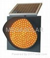 Solar traffic light