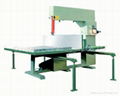 Vertical foam cutting machine 1