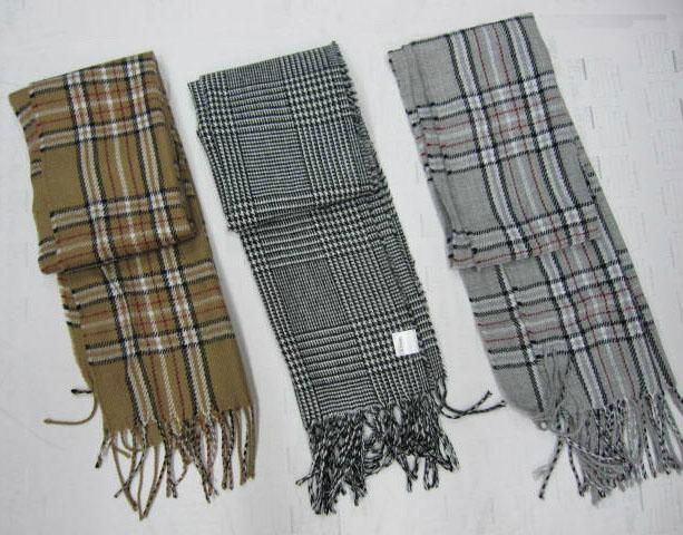 Acrylic scarf