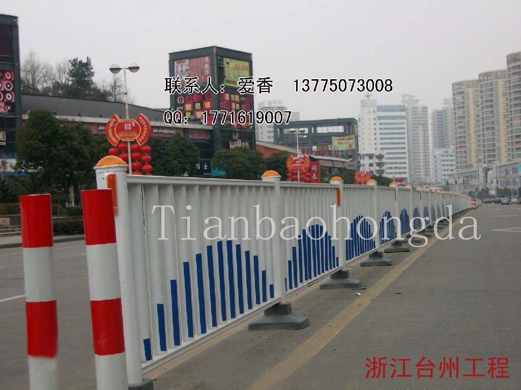 台州市政太陽能防眩光隔離護欄