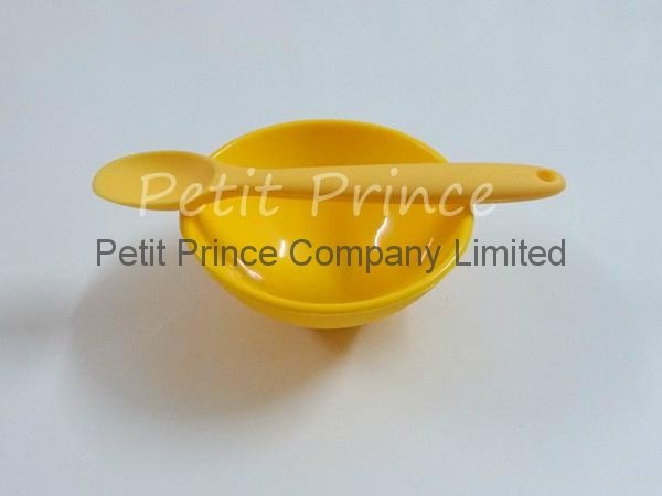 Baby feeding silicone bowl and spoon 2