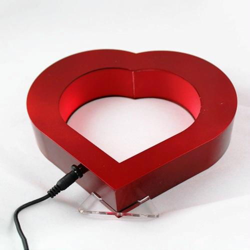 FLOATING "MAGIC" MAGNETIC HEART PHOTO FRAME 2