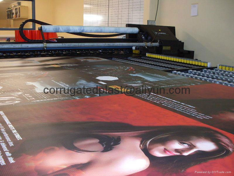 Printing Coroplast Signs 2