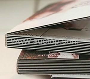 Flush mount album with magazine cover 3