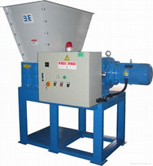 Double shaft shredder