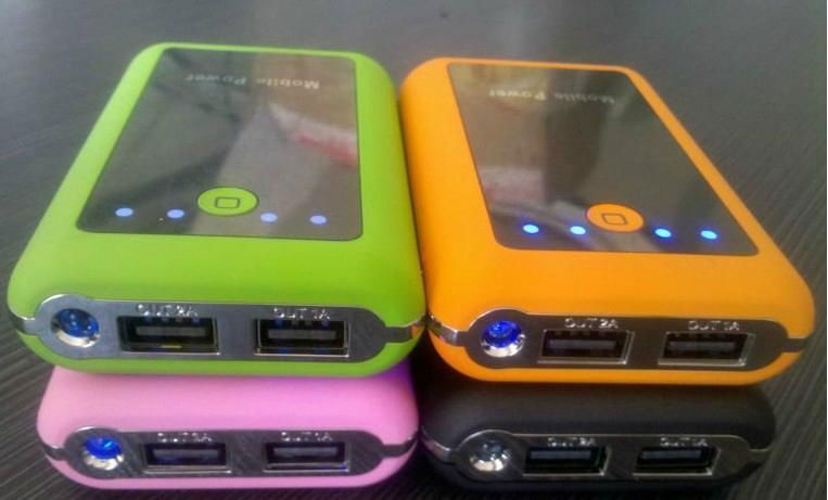 8400mAh mobile power  battery charger 3