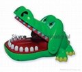 鱷魚牙齒玩具