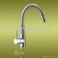 pull out kitchen faucet 1