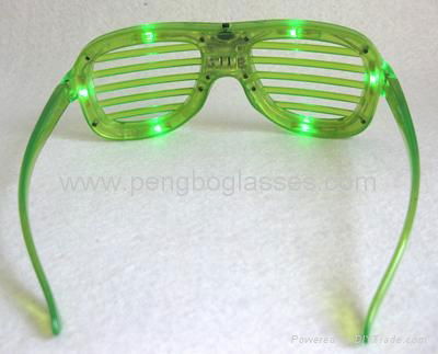 Novelty glasses with flash light 4