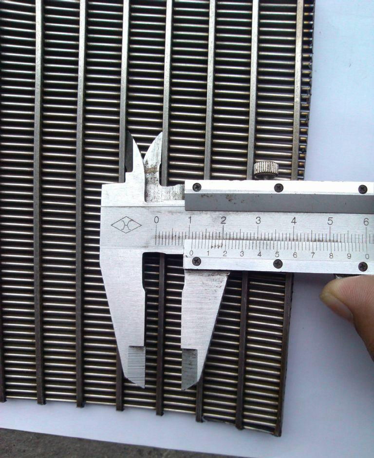 wedge wire panel