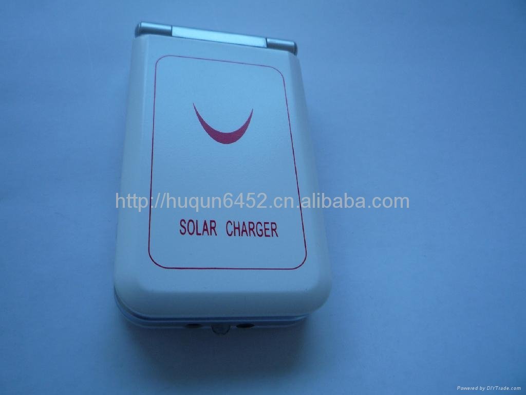 Double plate of solar energy cell phone labeled the charger 5