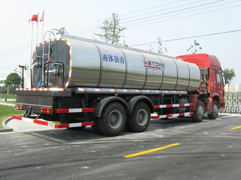 Asphalt transport tank 3