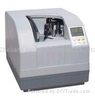 Vacuum attracting type high-speed currency counting machine 1