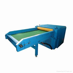 Polyester fiber opening machine