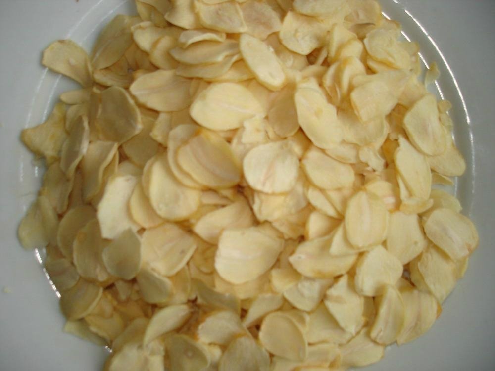 dehydrated garlic flake 4