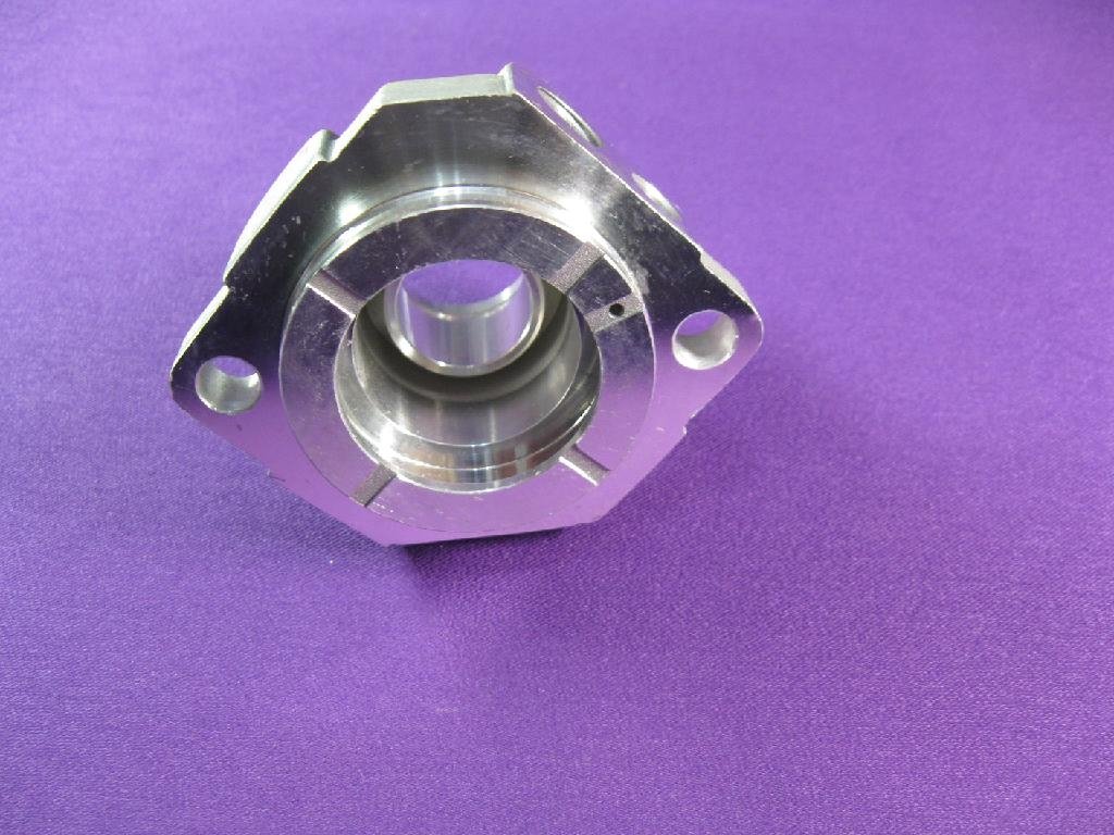 air cylinder front endcap by die casting and precision machining 3