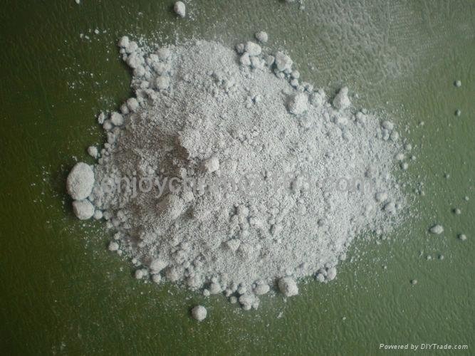 White conductive powder