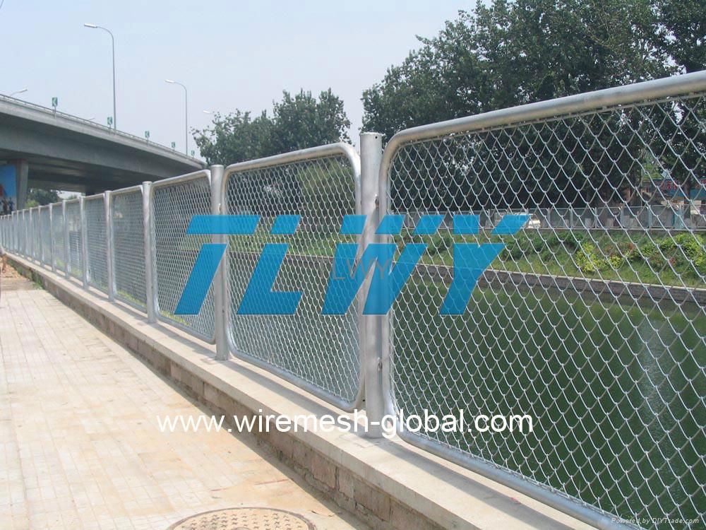 high quality galvanized pvc coated chain link wire mesh 2