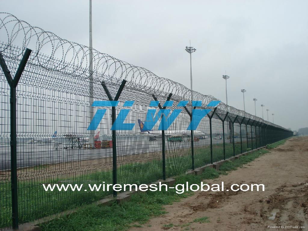 airport fence 2