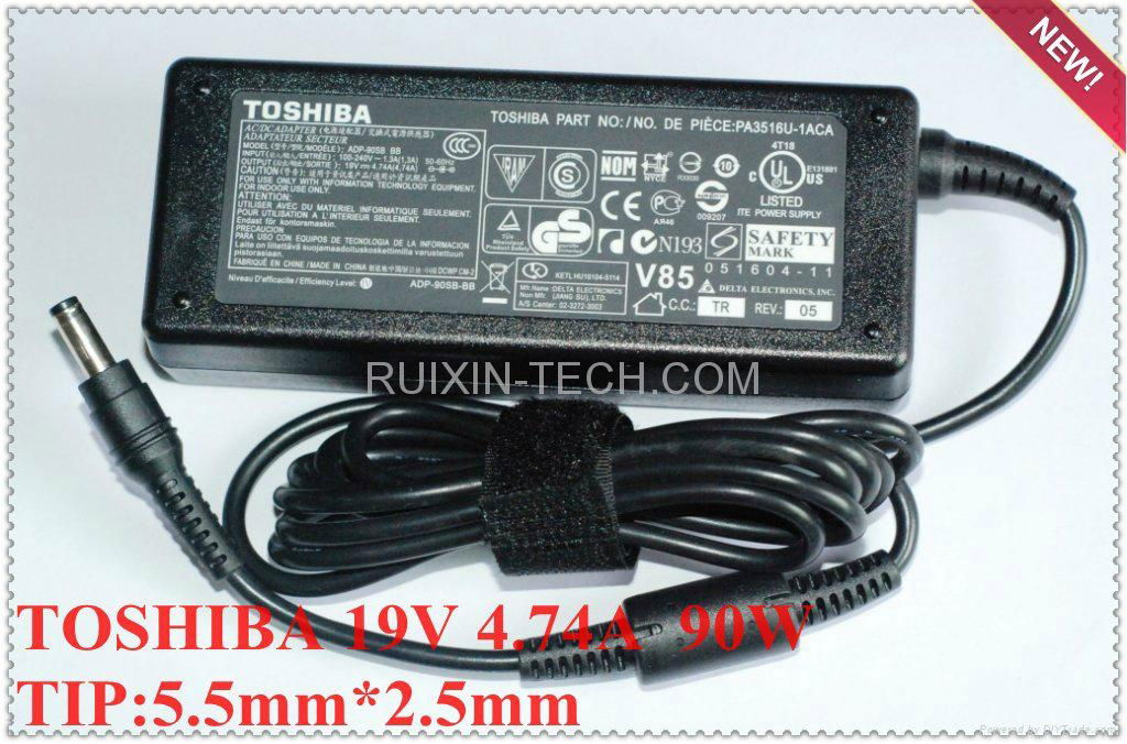 AC ADAPTER TOSHIBA 90W