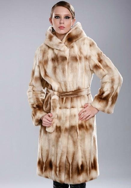 Ladies' real fur coat 2373