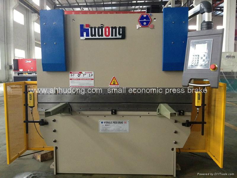 30T-1600 small Press Brake 3