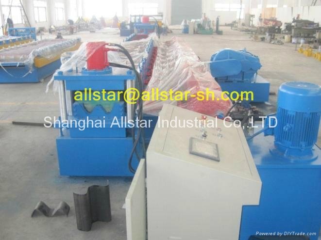 Highway guardrail roll forming machine 2