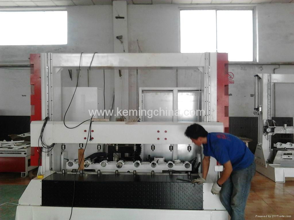 CNC Vertical Multi-Heads Cylinder Engraving Machine  2