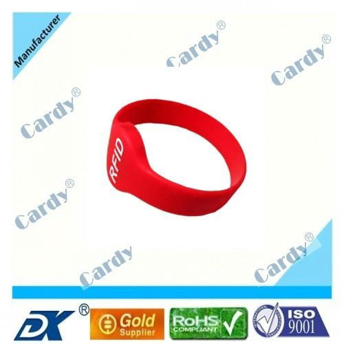 ISO RFID wristband made of silicone