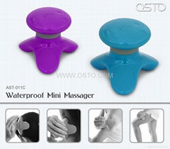 Electronic waterproof mini massager