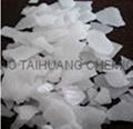 caustic soda flakes 2