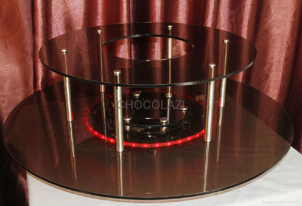 Rotatable illuminated base for chocolate fountain 2