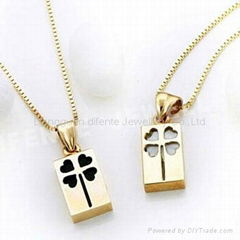 2011 new design stainless steel pendant