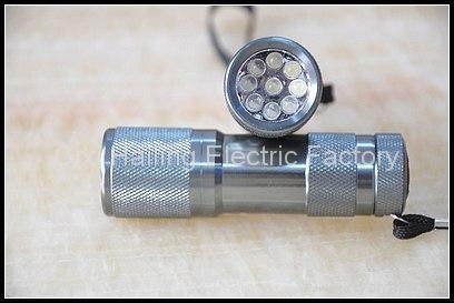 waterproof and shockproof aluminum ledflashlight 4