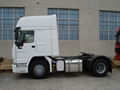 SINOTRUK HOWO 6x6 Tractor Truck 1