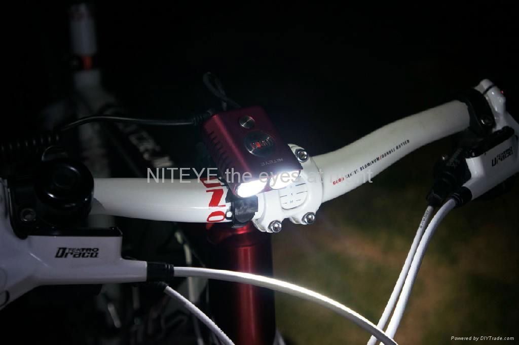 Niteye 1200 lumens B20 LED bicycle light red with battery pack 5