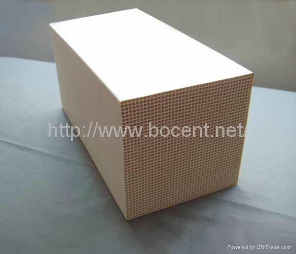 Dense aluminum honeycomb ceramic