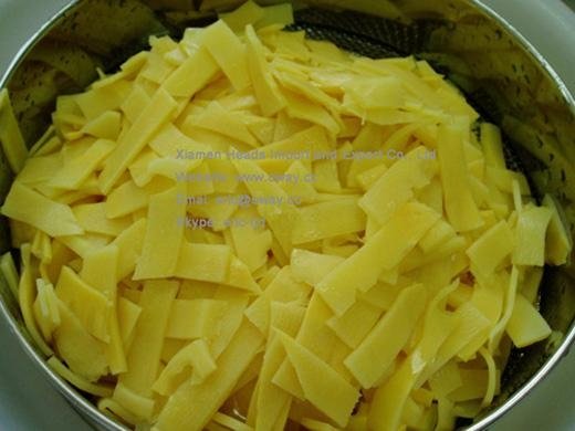 canned bamboo shoot whole/ halves/ slice/ strips 2
