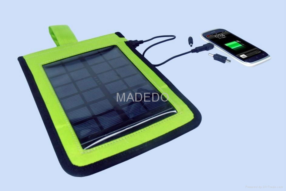 4000mAh Mobilephone Travel Solar Bag Charger Battery