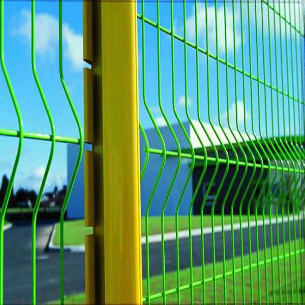 trangle bend wire mesh fence 5