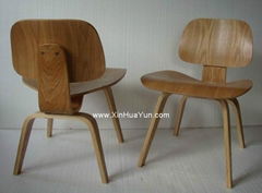 eames plywood lounge chair