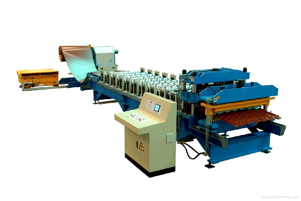 Colored tile roll forming machine