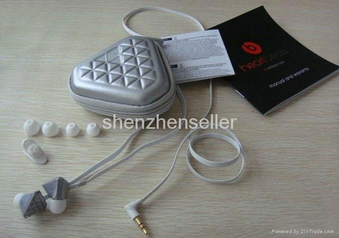 Fashion 3.5mm plug In-Ear Headphone music earphone 4