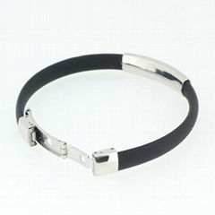 STAINLESS STEEL EYE SHAPE RUBBER BRACELET BANGLE