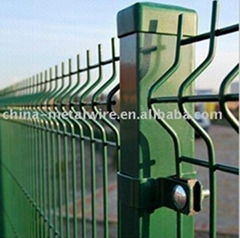 welded mesh fence