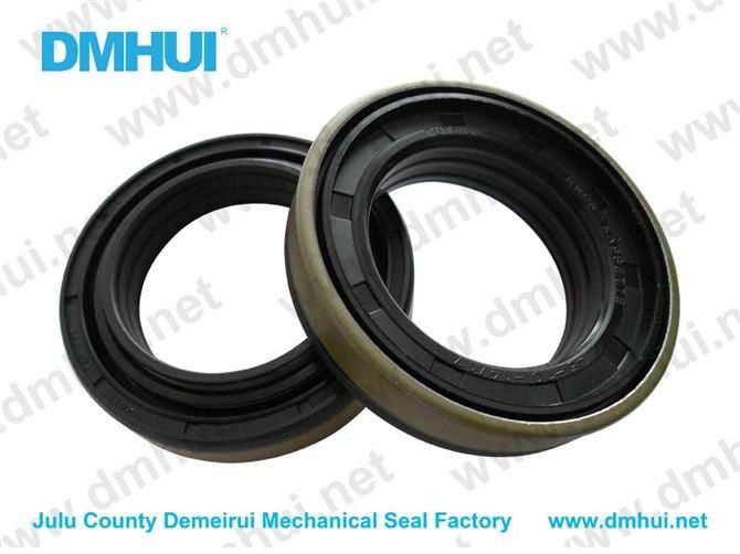 45*70*14/17 wheel hub oil seal for CARRARO tractors (132741)