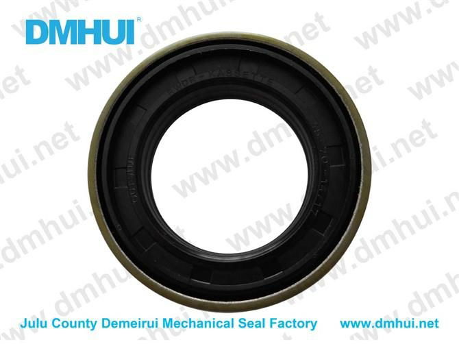 45*70*14/17 wheel hub oil seal for CARRARO tractors (132741) 2