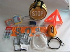 AUTO EMERGENCY KITS