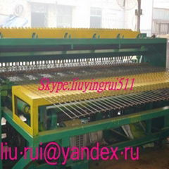 Terrestrial heating row welded wire mesh panel machine