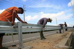 公路波形护栏